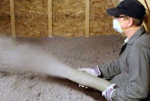 Specialiste attic cellulose spray, Senneville